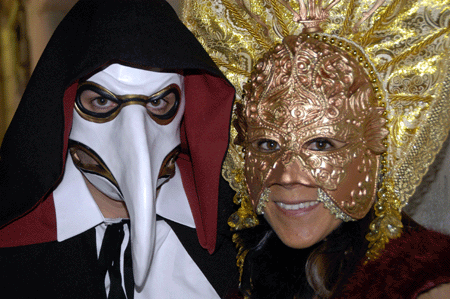 La última película de Stanley Kubrick "Eyes Wide Shut", en las escenas de la orgia privada inspiró una de las carrozas del Casino Prado, que era realmente espectacular.