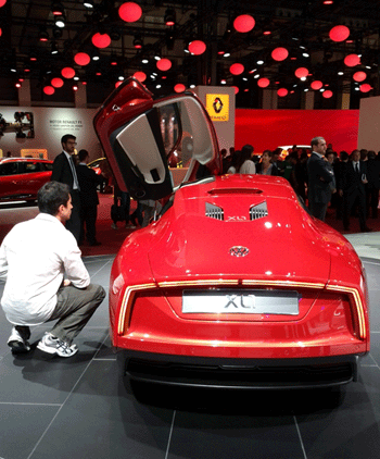 Wolkswagen XL1, un híbrido diesel-eléctrico muy aerodinámico del que se han vendido unas 50 unidades.