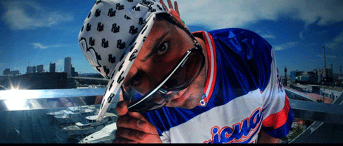 Imagen de su videoclip ‘Señorita’, 2012, que llegó a tener 10 millones de reproducciones en You Tube y se situó en el puesto número 12 de los top 50 a nivel mundial.