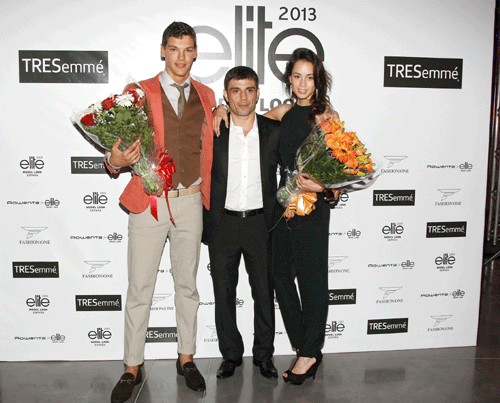 Los ganadores con Gael Marie, director de Elite Model Management.