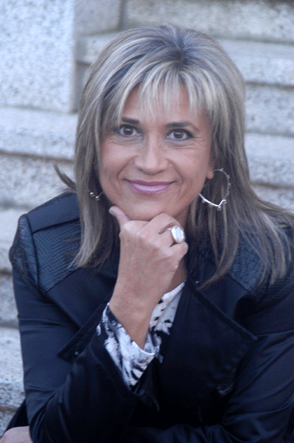 Actualmente podemos escuchar a Julia Otero cada tarde en "Julia en la Onda", de Onda Cero, que dirige y presenta.