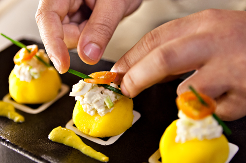 Causa Limeña : con pollo, tomate, aguacate, huevo y ocopa. © MARTI FRADERATEL