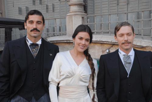 Álex Garcia, Adriana Ugarte y Jan Cornet