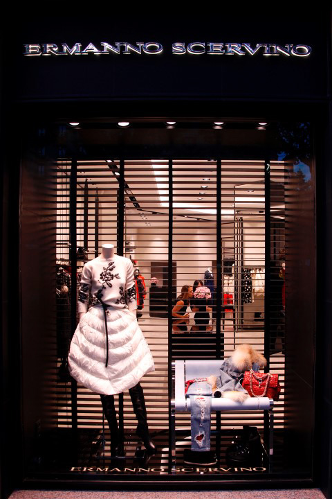 ESBoutiquewindow (Small) copia