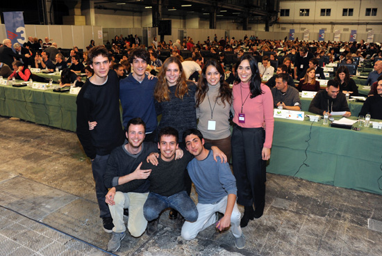 Els actors de la sèrie “Merlí”, de TV3, a la seu telefònica de La Marató a la Fira de Barcelona