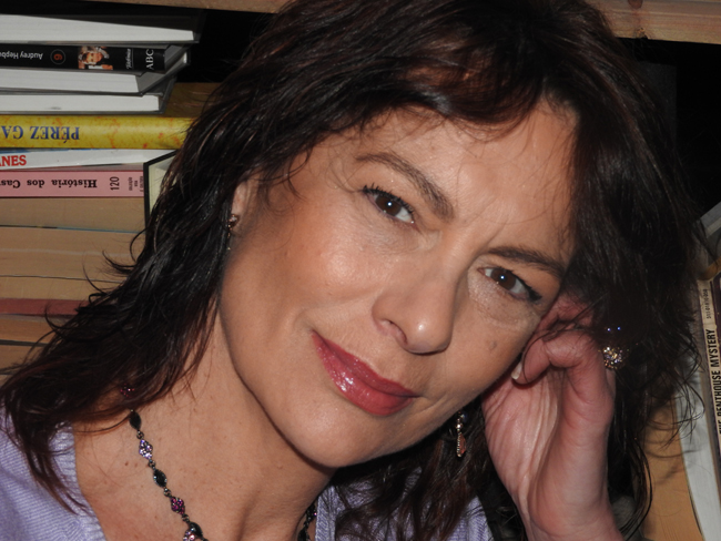 Alejandra Grepi “No me considero una escritora sino una madre que ha ...