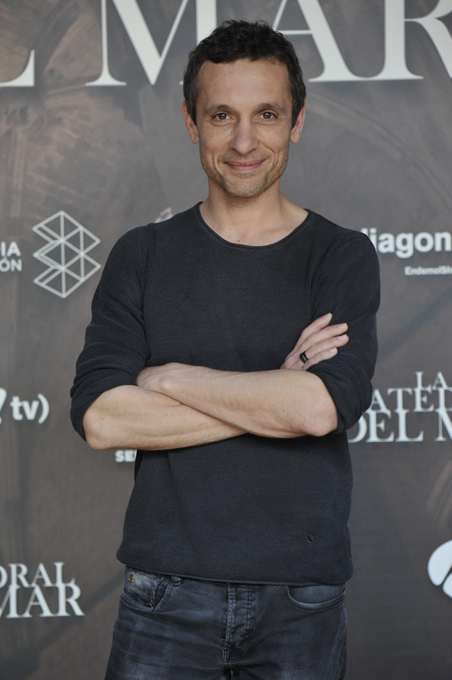 PabloDerqui_LaCatedralDelMar_01 copia.jpg