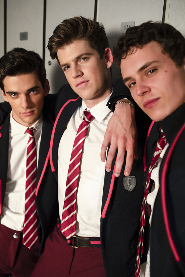 Shot_31_SELFIES_111_R